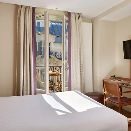 Hotel De Sevigne Paris