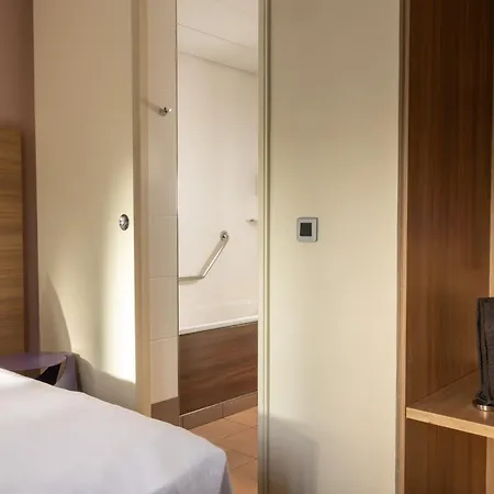 De Sevigne Paris